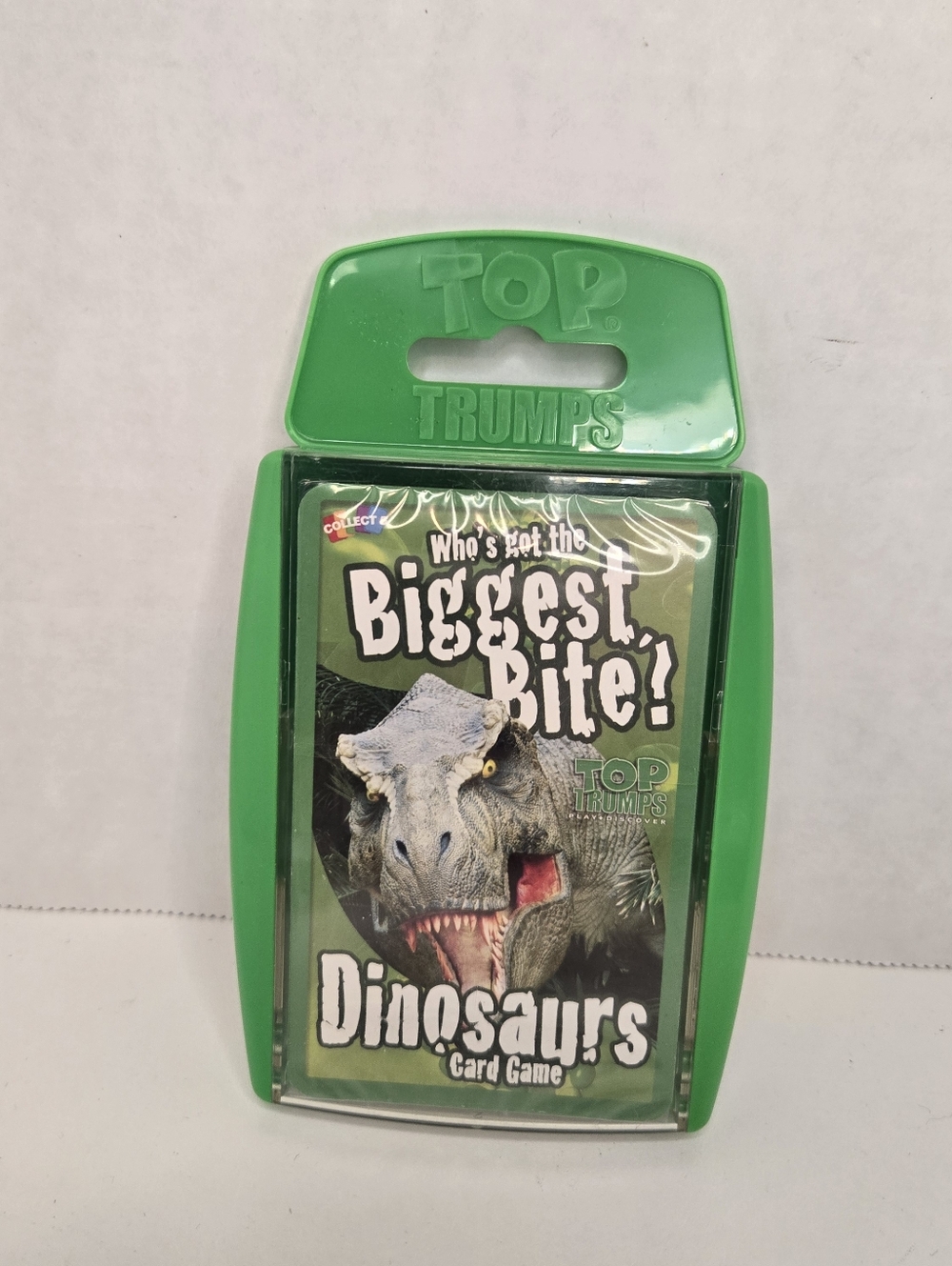 Top Trumps Dinosaurs Card Game - Green Plastic Case Ages 6+ 2-6 Players 15 Min